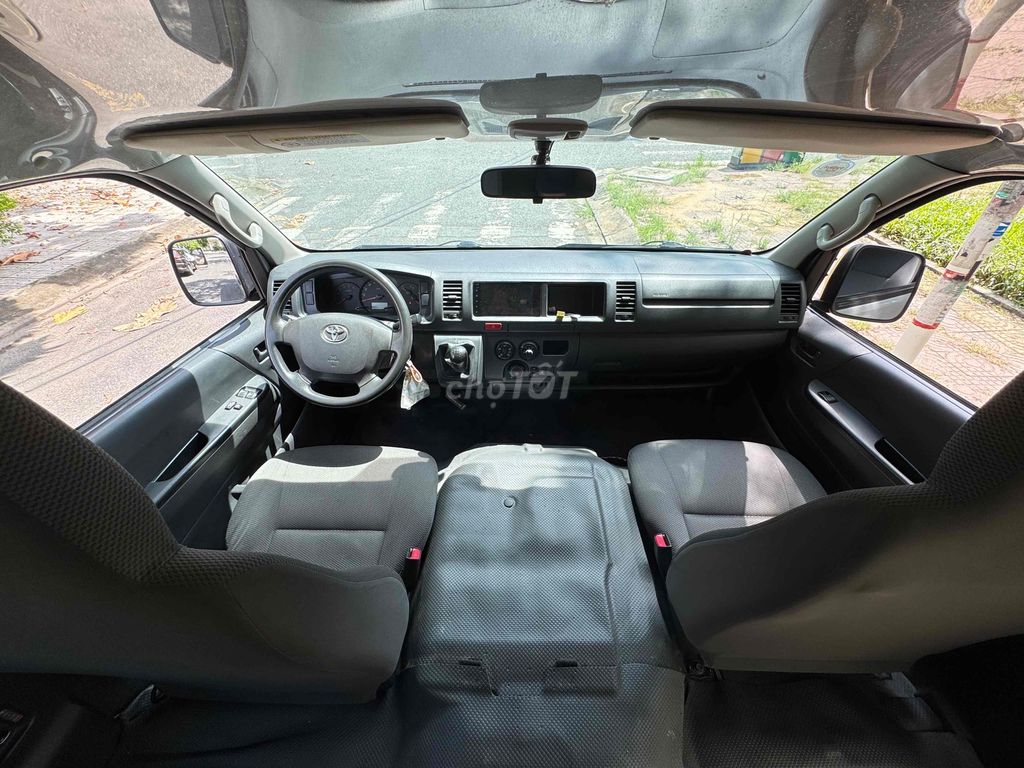 Toyota Hiace 2***0 km. Mua bán Ô tô tại Quận Bình Tân Tp Hồ Chí Minh được đăng bởi Huynh Duc hình 9