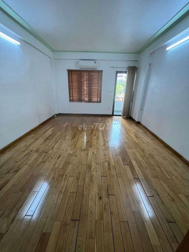 Дом в аренду 40 м2 x 5 этажей, Хоанг Хоа Тхам, Ба Динь