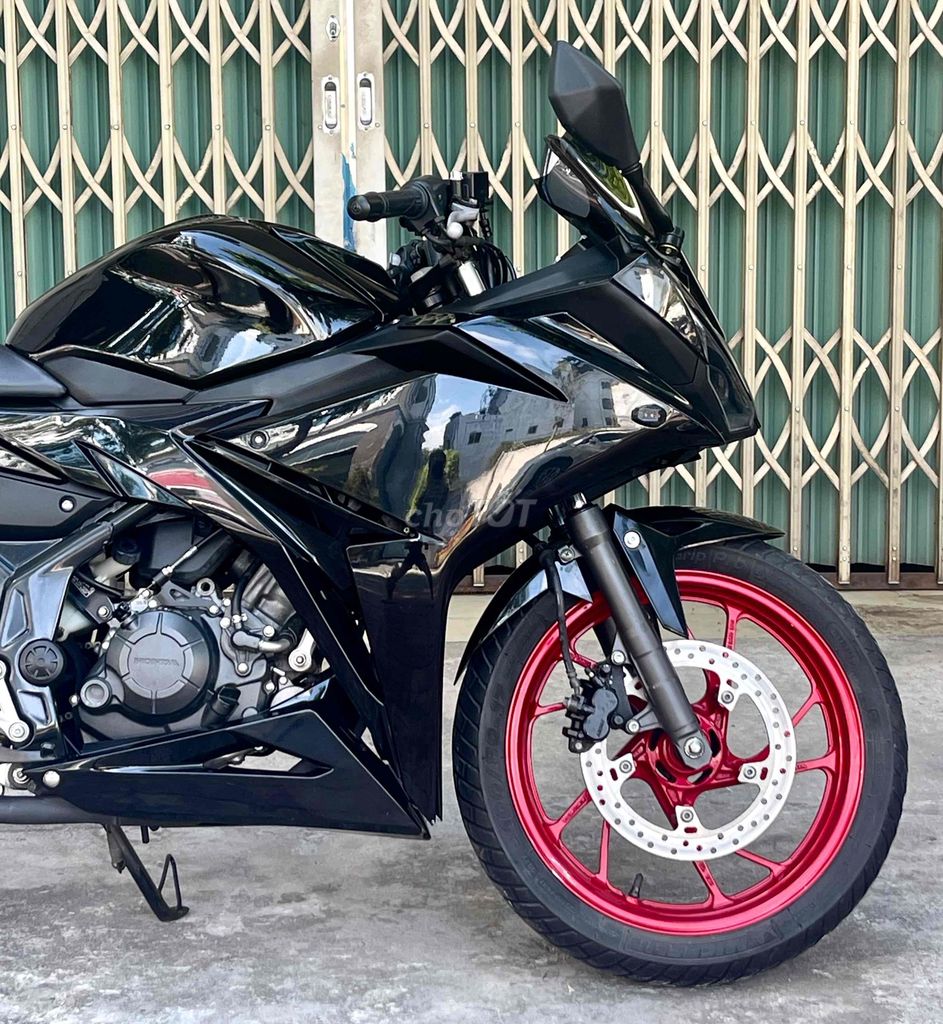 Honda CBR 150R 2018. Mua bán Xe máy tại Thành phố Vũng Tàu Bà Rịa - Vũng Tàu được đăng bởi Cao Trí hình 5