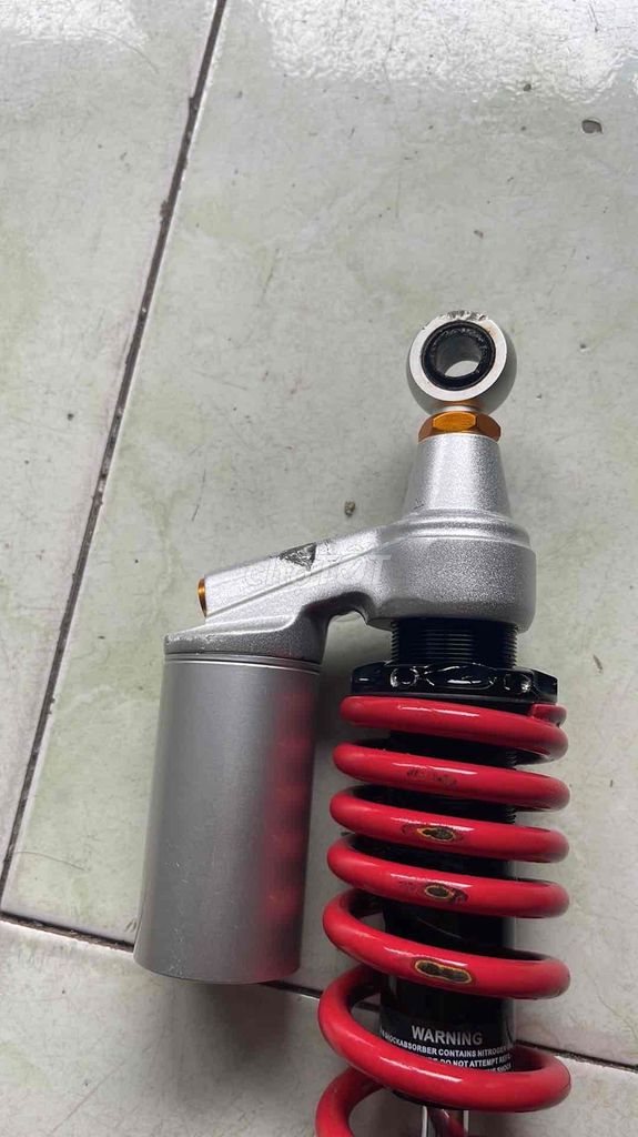 Phuộc xe máy X1R Đỏ Bạc Honda Vario Đã sử dụng. Mua bán Phụ tùng xe tại Thành phố Thủ Đức Tp Hồ Chí Minh được đăng bởi Nguyễn Chí Linh hình 2