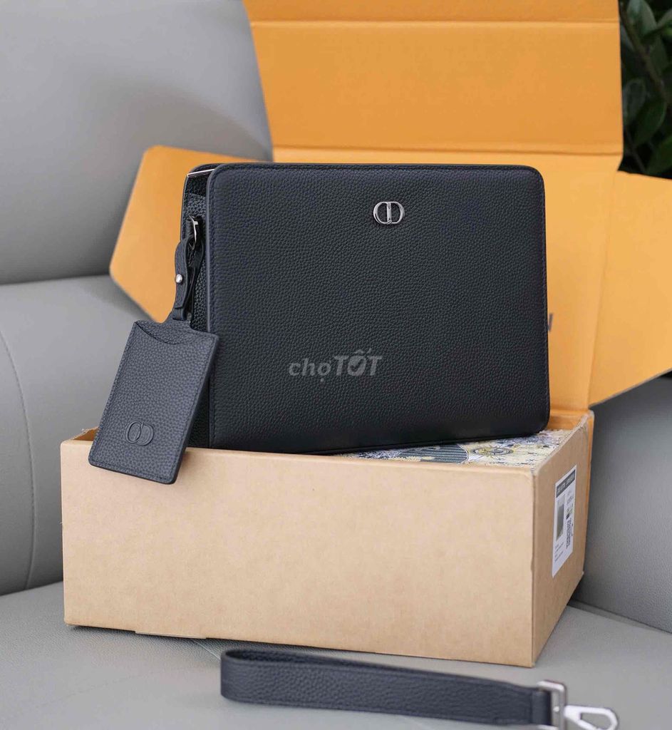 Ví Cầm Tay Nam/ Clutch Dior Cao Cấp. Mua bán Túi xách tại Quận Bình Tân Tp Hồ Chí Minh được đăng bởi Trúc Phương hình 1