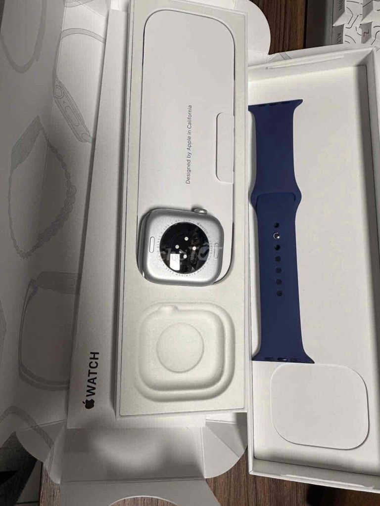 Apple Watch Series 10 Mới 100%. Mua bán Thiết bị đeo thông minh tại Thành phố Hải Dương Hải Dương được đăng bởi Thoan hình 1