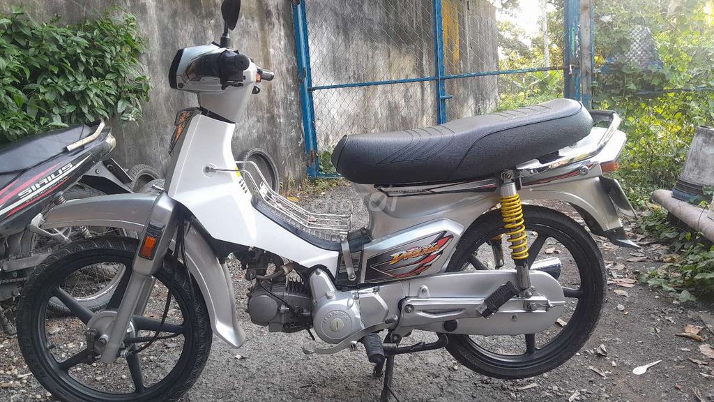 Citi thùng lên Dream như hình xe đẹp bstp. Mua bán Xe máy tại Quận Bình Tân Tp Hồ Chí Minh được đăng bởi Bé Trúc  hình 1