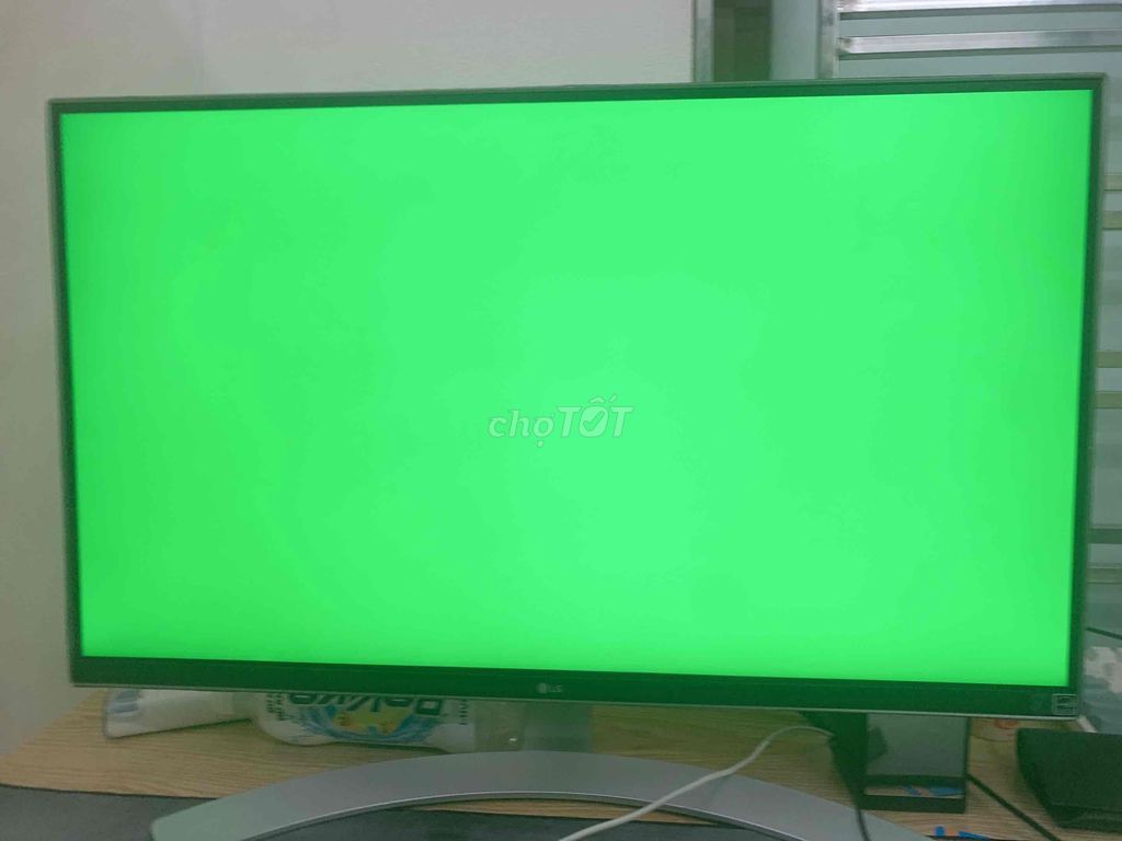 Aoc 24” 2k 165hz và LG 27” 75hz