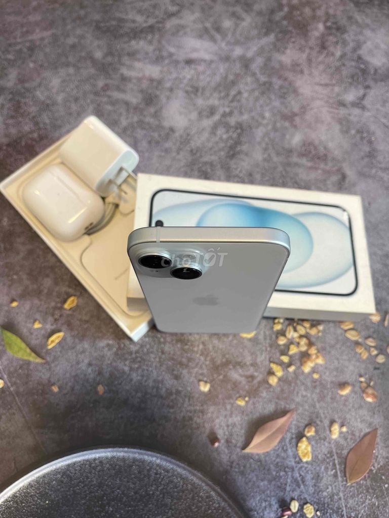 iPhone 15 256G Pin 96% Bản QTế Zin Đang Dùng Kĩ. Mua bán Điện thoại tại Quận Tân Bình Tp Hồ Chí Minh được đăng bởi Phát Vận Phát Tài hình 3