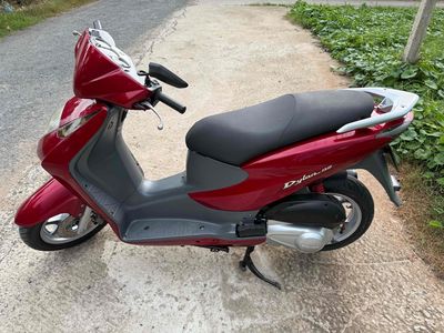 Dylan 150cc nhập Ý nguyên chiếc xe đẹp máy ngon. Mua bán Xe máy tại Thành phố Mỹ Tho Tiền Giang được đăng bởi Cầm Đồ Xe Máy thanh lý xe các loại