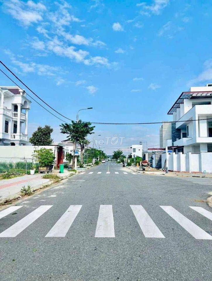 Bán nhanh lô đất ven Nam Đà Nẵng, Diện tích 100m2, đường QH 13,5m