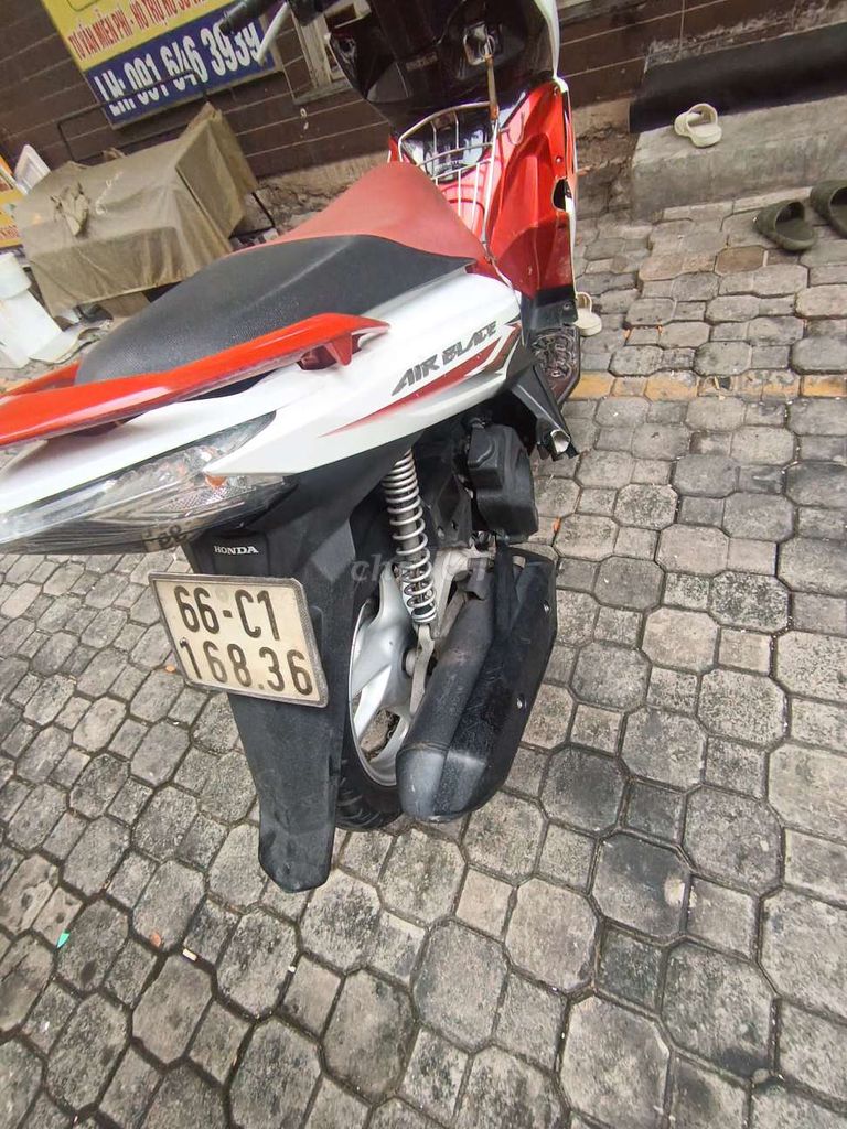 Airbade khóa lớn 2014 máy bao êm. Mua bán Xe máy tại Huyện Chợ Lách Bến Tre được đăng bởi  phước  hình 2