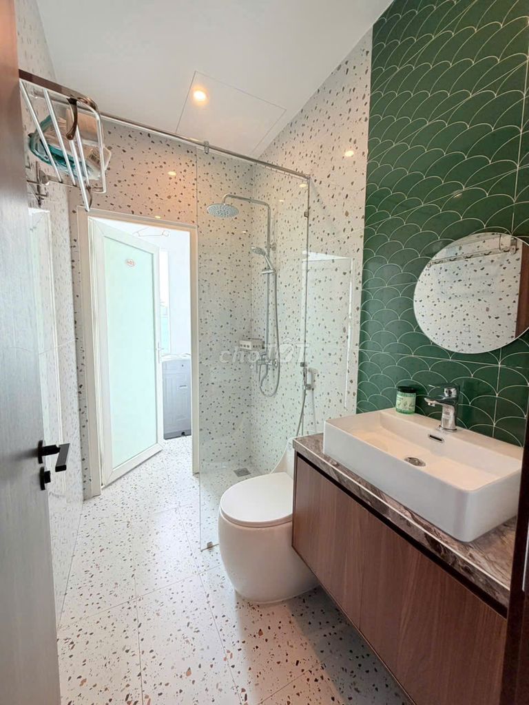Sea-view 1-bedroom apartment steps from Nguyễn Tất Thành beach — photo 7