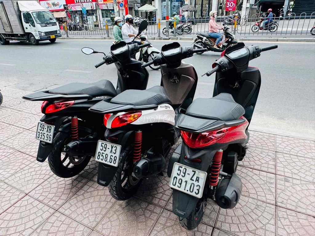 Piaggio Medley 2023 chính chủ biển số thành phố. Mua bán Xe máy tại Quận Phú Nhuận Tp Hồ Chí Minh được đăng bởi VESPA Piaggio Quốc Vương  hình 5