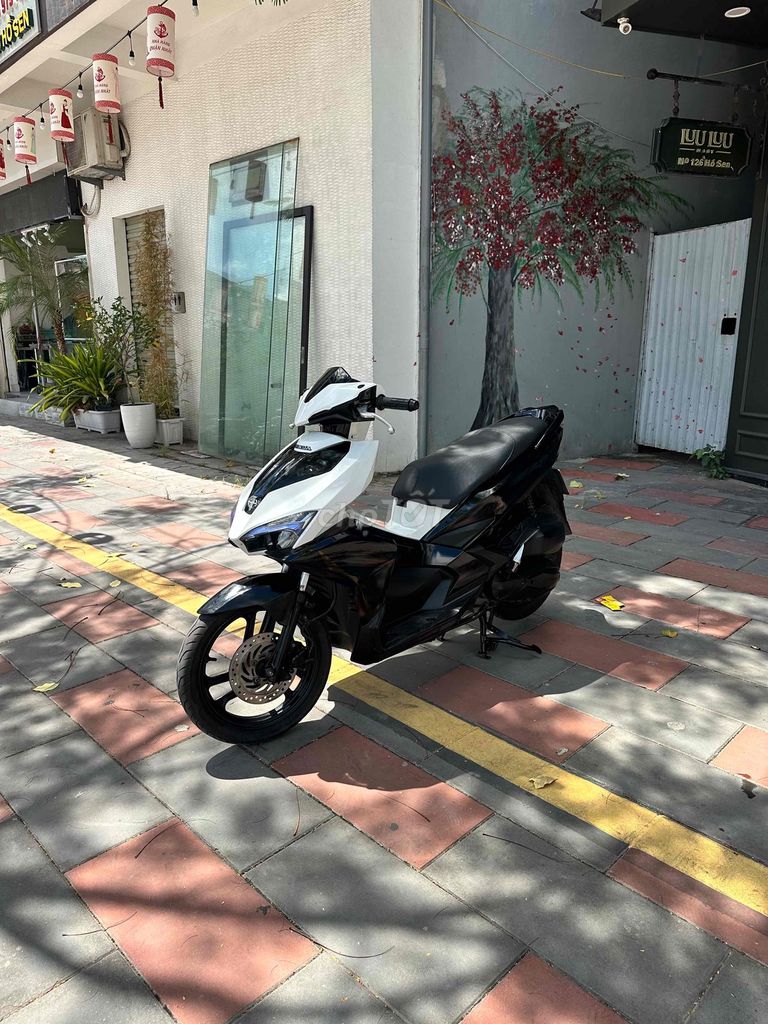 Honda Air Blade 2016 Trắng Đen