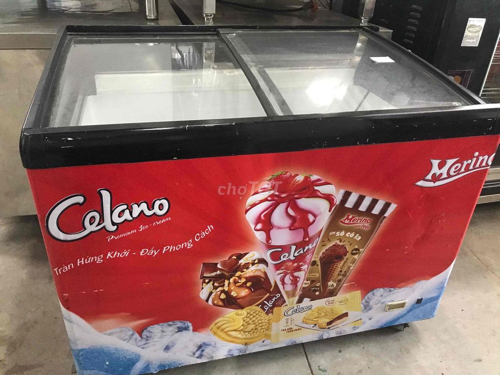 Tủ đông Celano màu Đỏ. Mua bán Tủ lạnh tại Quận Sơn Trà Đà Nẵng được đăng bởi THANH LÝ MUA BÁN ĐỒ CŨ MỚI hình 1