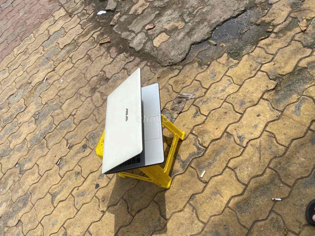 Asus i3 Gen 2 15.6 inch 4GB/500GB Đã sử dụng. Mua bán Laptop tại Thành phố Thuận An Bình Dương được đăng bởi phúc cần alo ko nhắn tin  hình 1