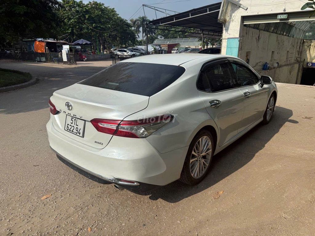 Toyota Camry 2021 2.5Q - 63000 km. Mua bán Ô tô tại Quận Bình Thạnh Tp Hồ Chí Minh được đăng bởi Khả Kỳ hình 4