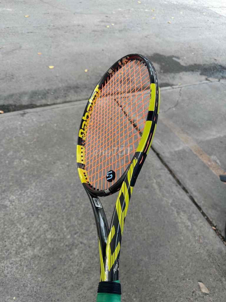 babolat aero của acaraz ạ