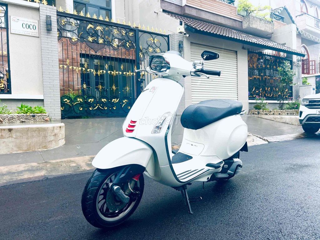 cần bán vespa. Mua bán Xe máy tại Quận Bình Thạnh Tp Hồ Chí Minh được đăng bởi Đăng Khoa hình 2
