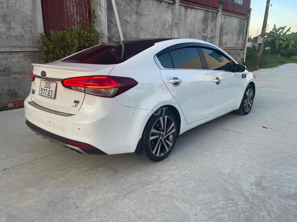 Kia Cerato 2017- 2.0 AT - 7000 km. Mua bán Ô tô tại Quận Cầu Giấy Hà Nội được đăng bởi ngoc cuong hình 5