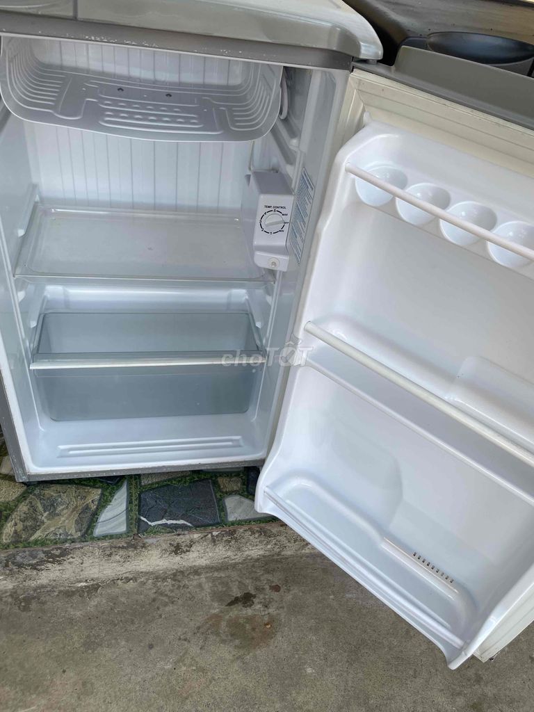 Thanh lý tủ lạnh mini 90L bao zin đẹp