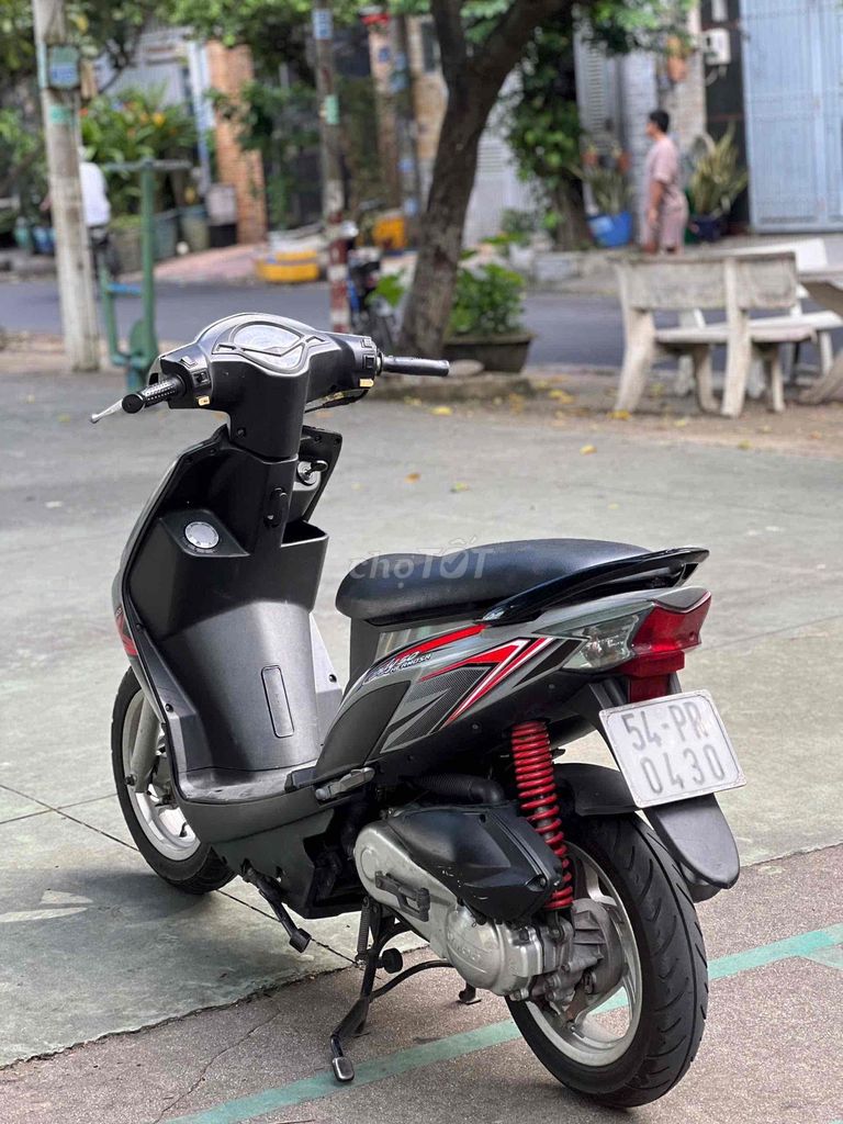 xe SYM kimco 2010  màu xam xi măng mới ken  99%. Mua bán Xe máy tại Thành phố Thủ Đức Tp Hồ Chí Minh được đăng bởi Nguyễn Thanh Bình hình 4