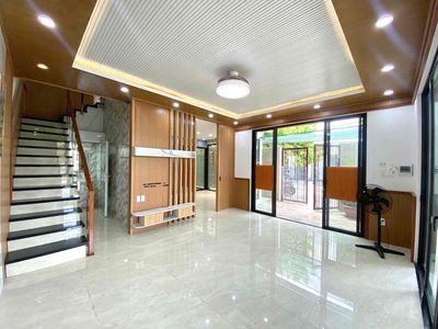Rent · 3 bd · 100 м² · Quận Cẩm Lệ, ул. Đường Dương Loan