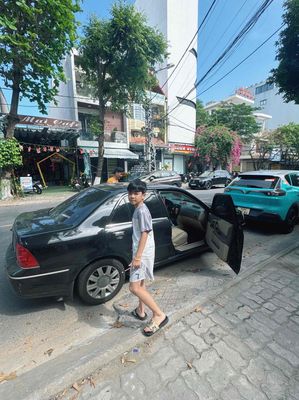 Ford Laser Tự động Đen