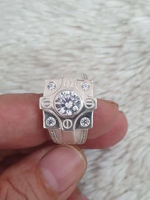 Cần bán nhẫn bạc ngoại fom Cartier rất đẹp,size 20