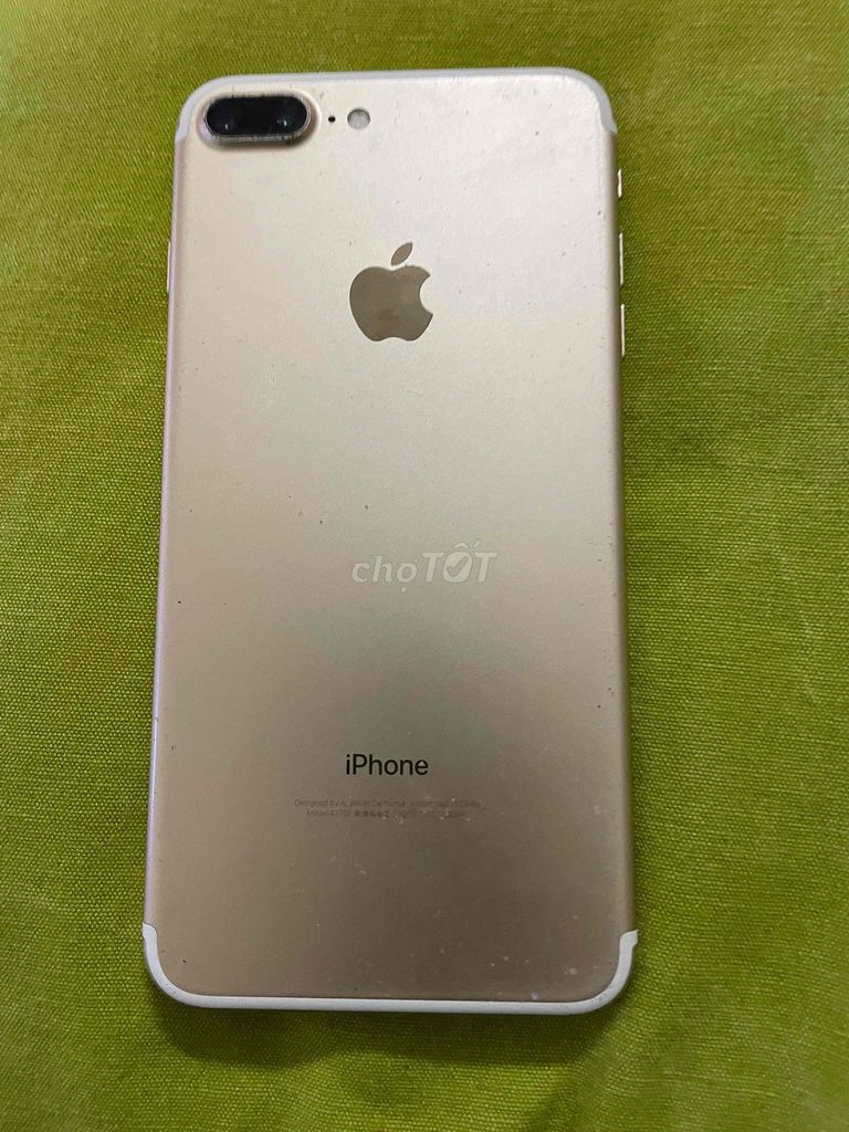 iPhone 8 Plus Vàng. Mua bán Điện thoại tại Quận Tây Hồ Hà Nội được đăng bởi Đoàn Văn Long hình 1