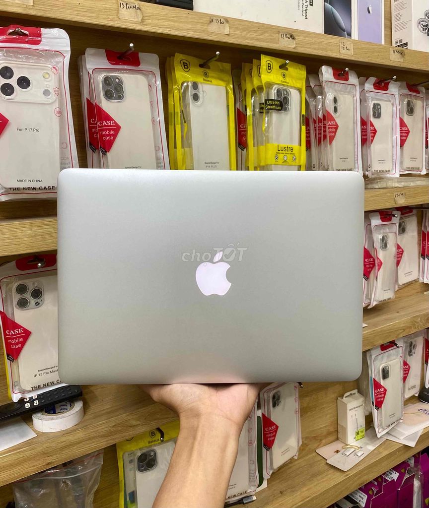 MacBook Air 13-inch 2017 Ram 8/128gb. Mua bán Laptop tại Quận 3 Tp Hồ Chí Minh được đăng bởi Tuấn Nguyễn hình 1