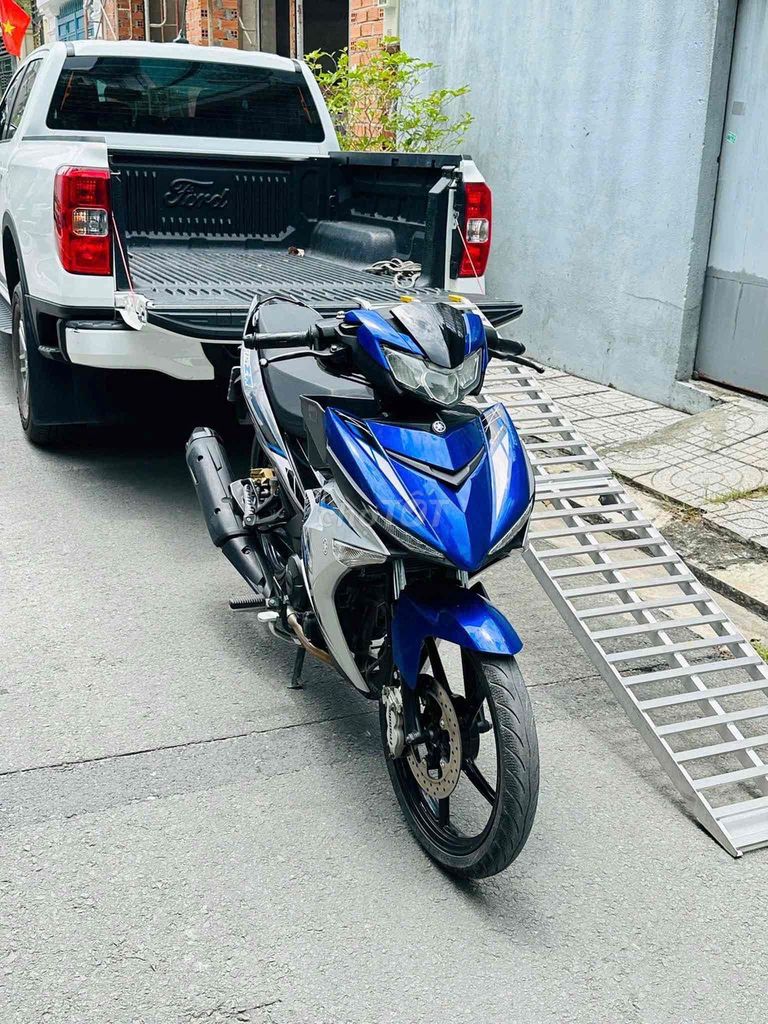 Yamaha Exciter 150 Сине-серебристый