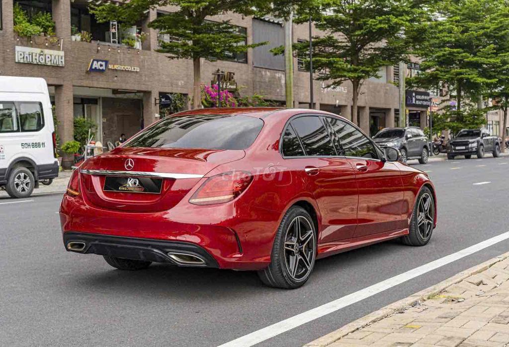 C300_AMG model 2020 màu đỏ cá nhân đẹp xuất sắc. Mua bán Ô tô tại Quận 7 Tp Hồ Chí Minh được đăng bởi Dương Phương hình 3