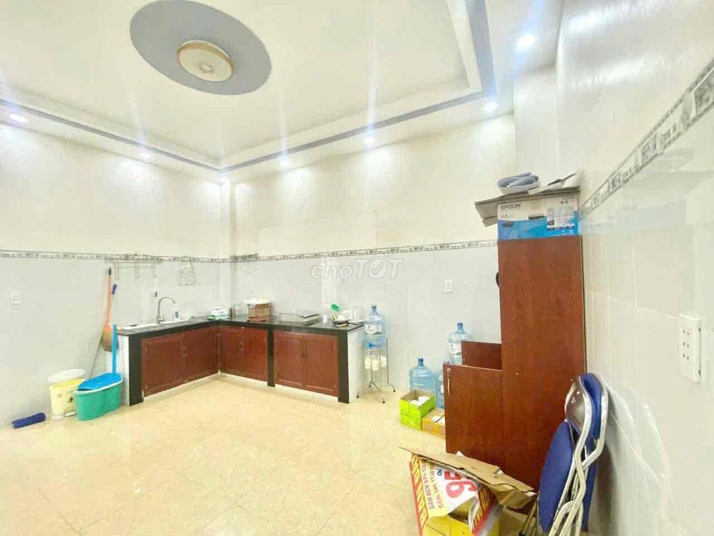 ✔️Cho thuê nhà đẹp mặt tiền kinh doanh spa văn phòng  1 trệt 2 lầu khu