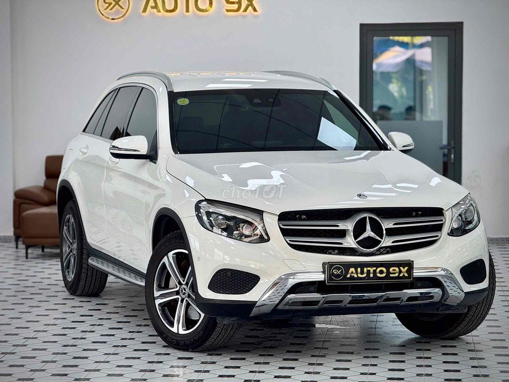 Mercedes Benz GLC250 4matic Модель 2018 Супер Красивый