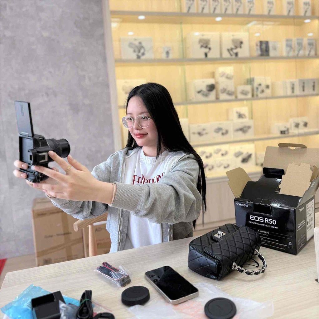 Tuyển Nhân Viên Bán Hàng Đi Làm Ngay. Lương Cao. Việc làm tại Quận Ninh Kiều Cần Thơ được đăng bởi Cửa Hàng Máy Ảnh, Máy Tính - TokyoCamera Cần Thơ hình 5