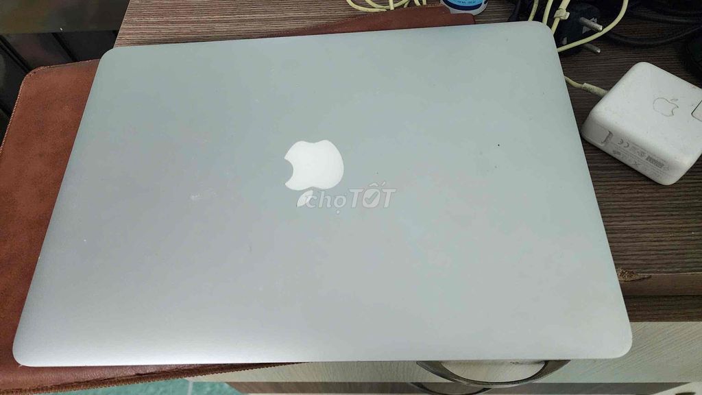 Laptop MacBook Air 2015 ít sử dụng cần ra đi 256GB