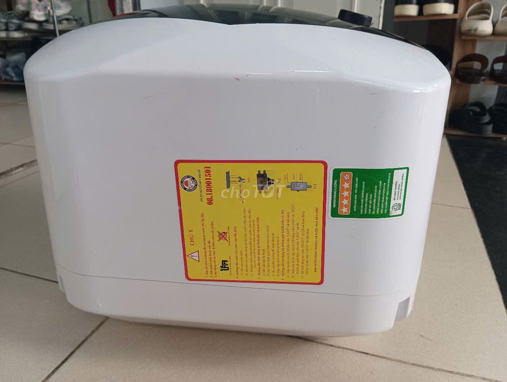 Bán rẻ Máy nước nóng FERROLI 20L mới 99% BH 1-2026