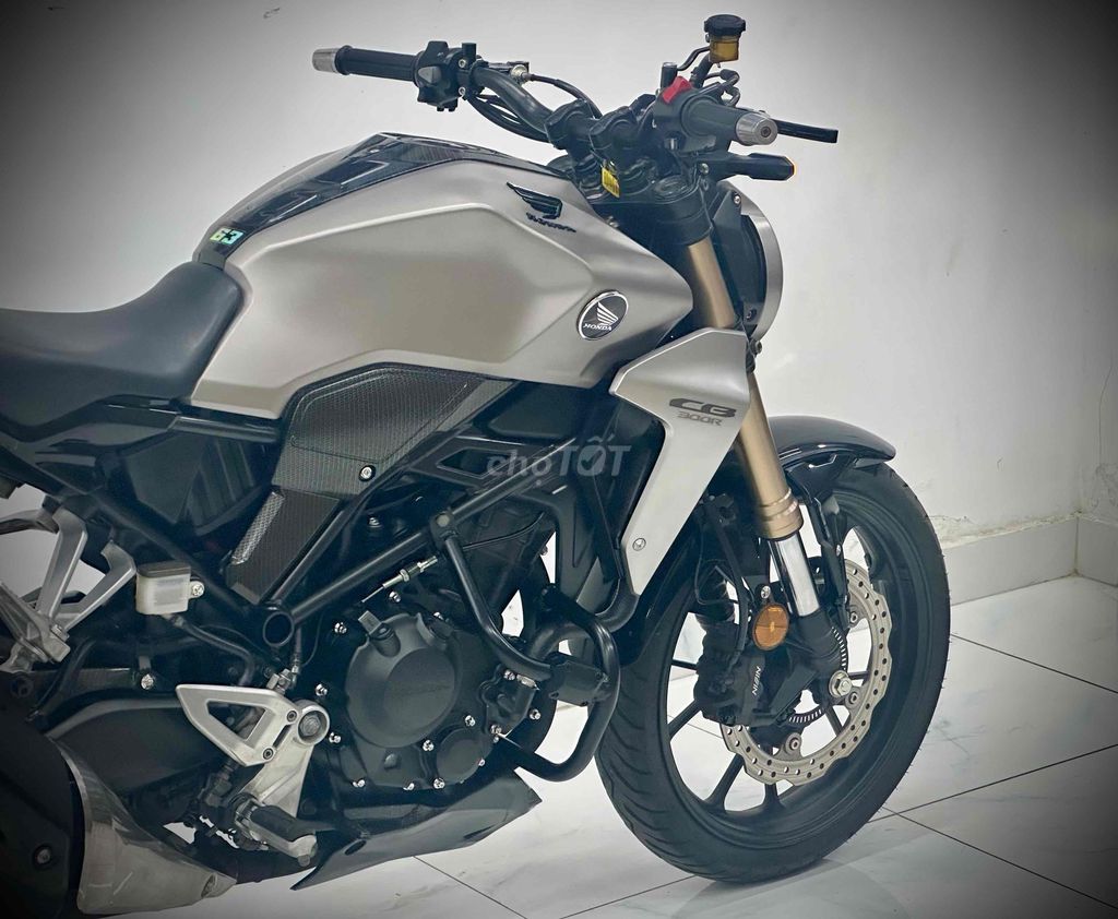 HONDA CB300R DATE 2019. Mua bán Xe máy tại Quận Gò Vấp Tp Hồ Chí Minh được đăng bởi Trần Trọng Thuận hình 8