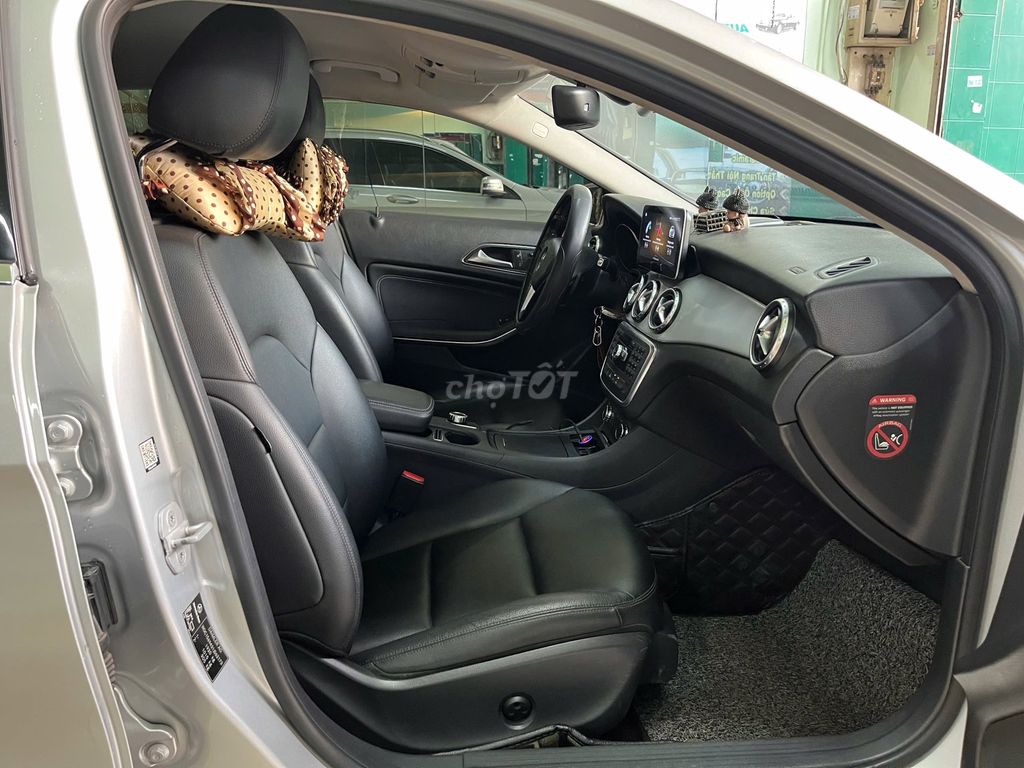 GLA 200 xe đẹp lăn bánh 2015. Mua bán Ô tô tại Quận Tân Bình Tp Hồ Chí Minh được đăng bởi Hoàng Hải hình 7