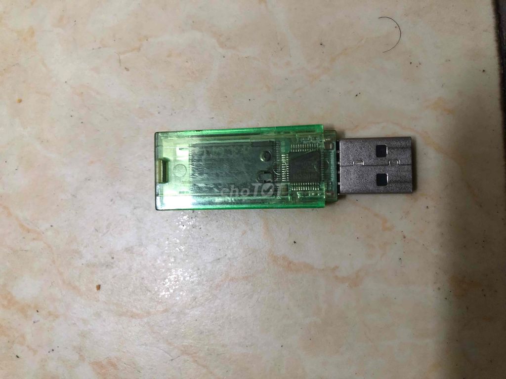 Dọn nhà tết thừa ra 3 usb kingston hàng Fpt Shop