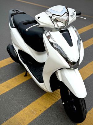 Honda Lead 125 2020 Sporty Trắng đen. Mua bán Xe máy tại Quận 11 Tp Hồ Chí Minh được đăng bởi CỬA HÀNG CHUYÊN GÓP NỢ XẤU