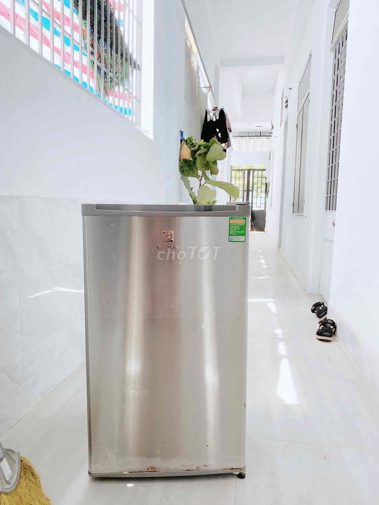 Tủ Mini electrolux 90l