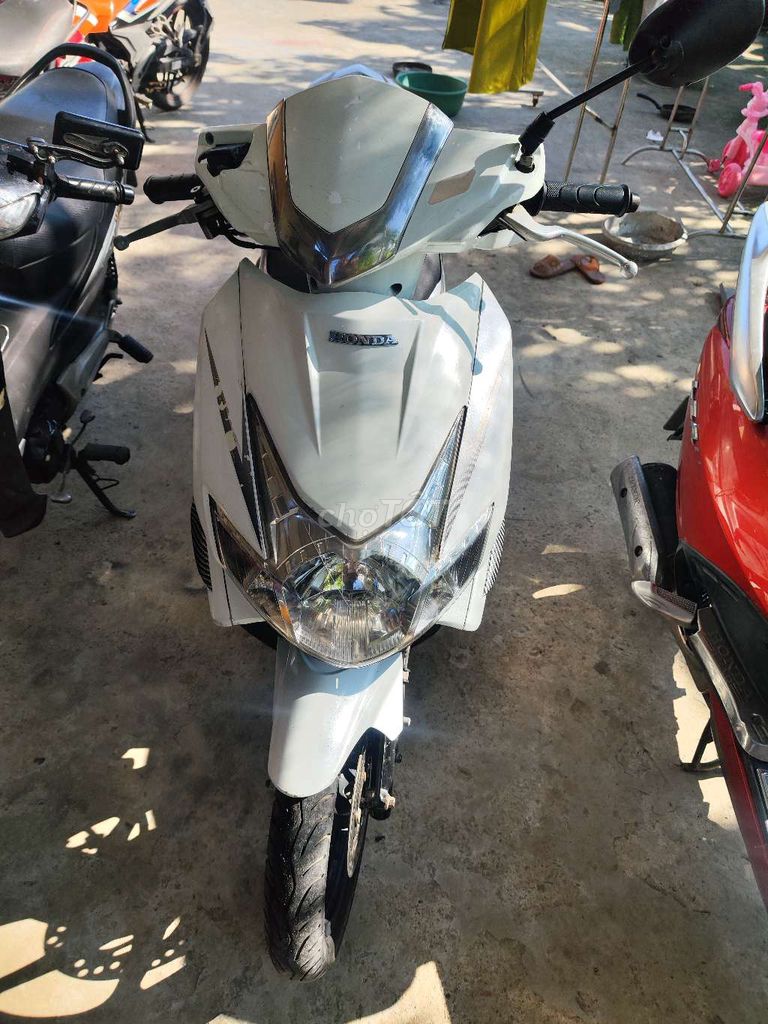 Honda Airblade 2010 узкая морда, 6-спицевые диски, номер Ханоя