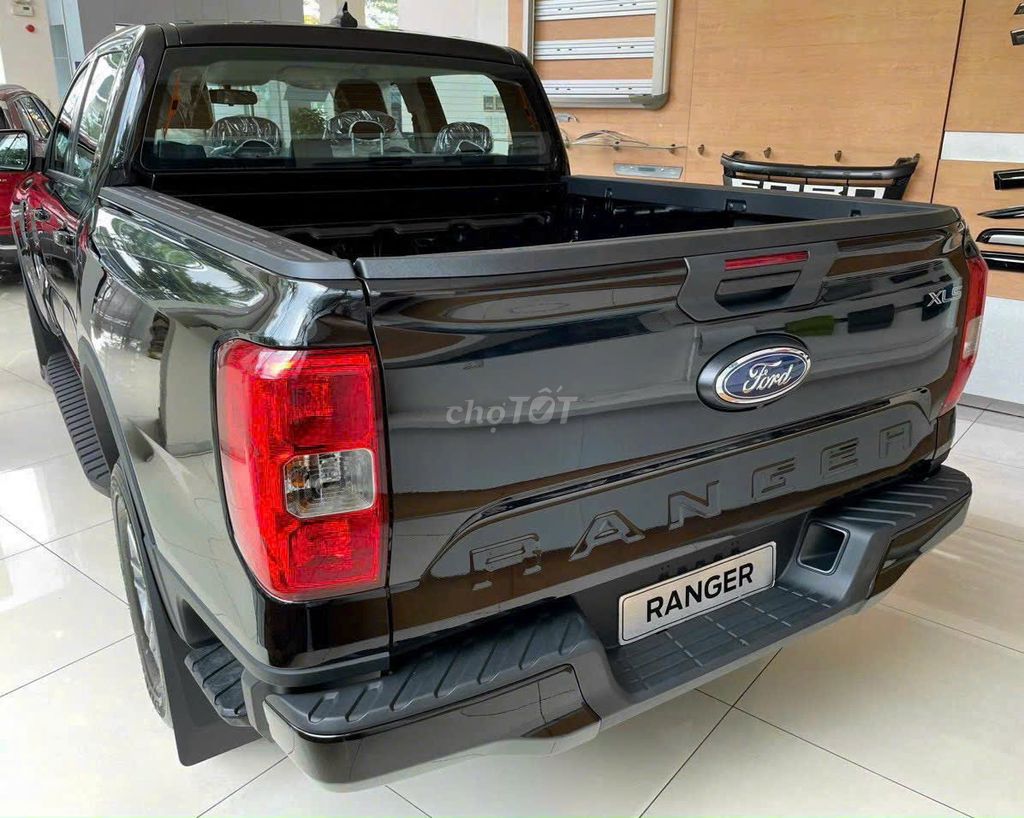 Ford Ranger XLS trả trước chỉ từ 197tr nhận xe.. Mua bán Ô tô tại Thành phố Thủ Đức Tp Hồ Chí Minh được đăng bởi Tiến Ford Thủ Đức hình 3