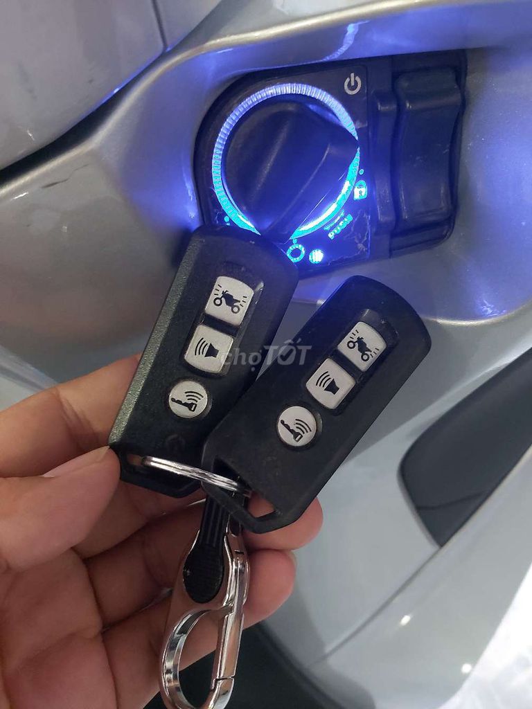 Honda SH 2019 Порше Редкое серебро