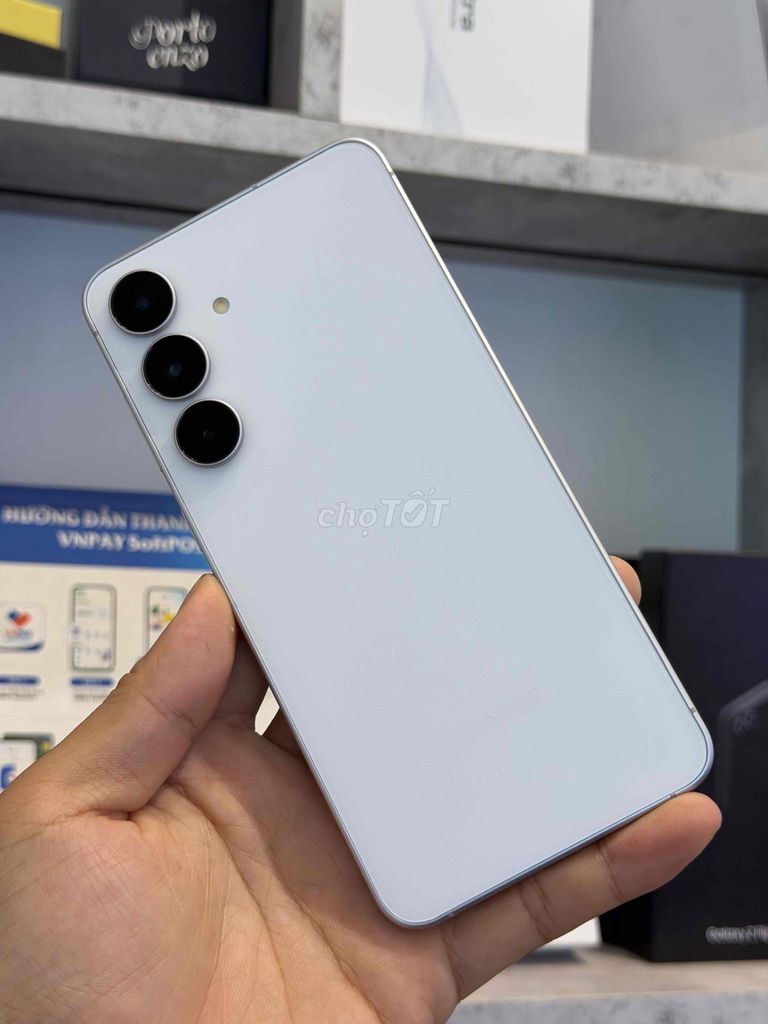 Samsung S25FE 256GB Trắng Việt Nam. Mua bán Điện thoại tại Quận 3 Tp Hồ Chí Minh được đăng bởi Trịnh Quang Linh hình 1