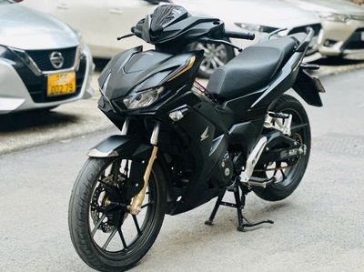 Xe máy Honda Winner V4 màu đen côn tay. Mua bán Xe máy tại Quận Nam Từ Liêm Hà Nội được đăng bởi MAI HÒA