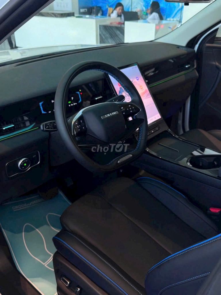 JAECOO J5 ICE Премиальный бензин белый