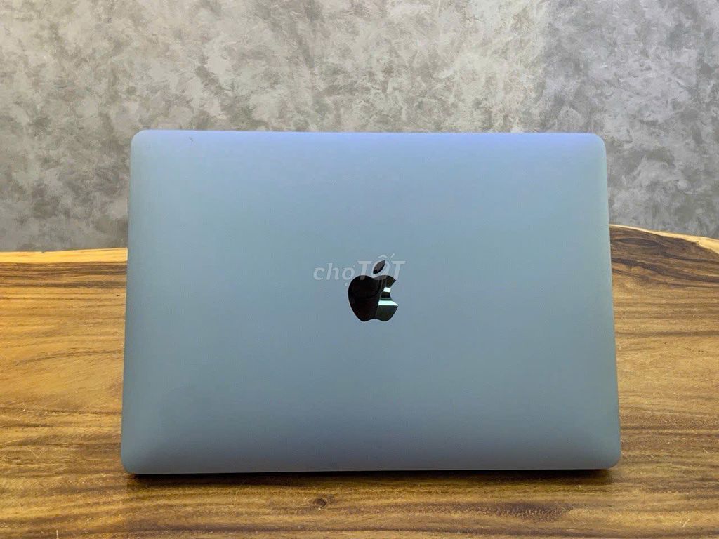 Apple MacBook Air 2020 13" M1/8G/128GB likenew