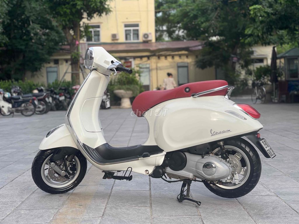 Primavera 125 3vie 2016 màu trắng xe đẹp như mới. Mua bán Xe máy tại Quận Cầu Giấy Hà Nội được đăng bởi Anh Khoa hình 5