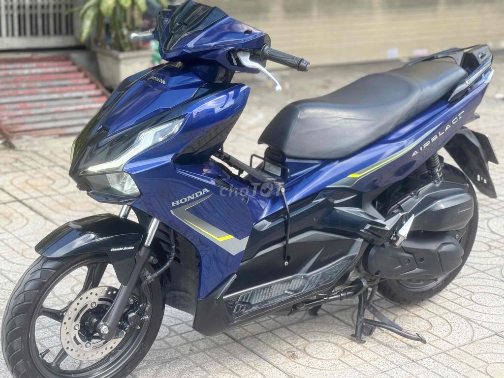 Honda Air Blade 2021 от собственника