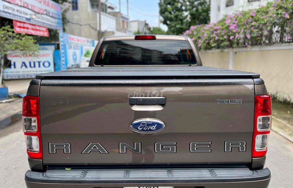 XLS AT SIÊU CỌP 1 CHỦ - Chất xe đẹp - Sơn zin 100%. Mua bán Ô tô tại Quận Gò Vấp Tp Hồ Chí Minh được đăng bởi DH AUTO FORD CHUYÊN XE FORD LƯỚT CHẤT LƯỢNG CAO hình 20